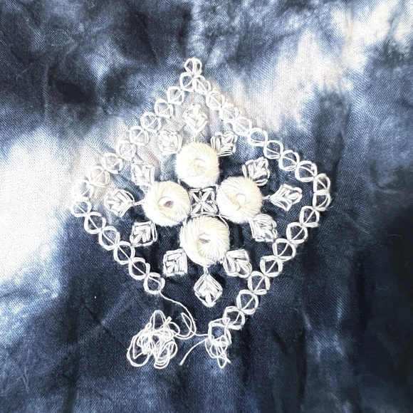 Soft Surroundings Women’s Tie Dye Sheer Embroidered Cropped Pants Size XL GUC - Picture 7 of 9